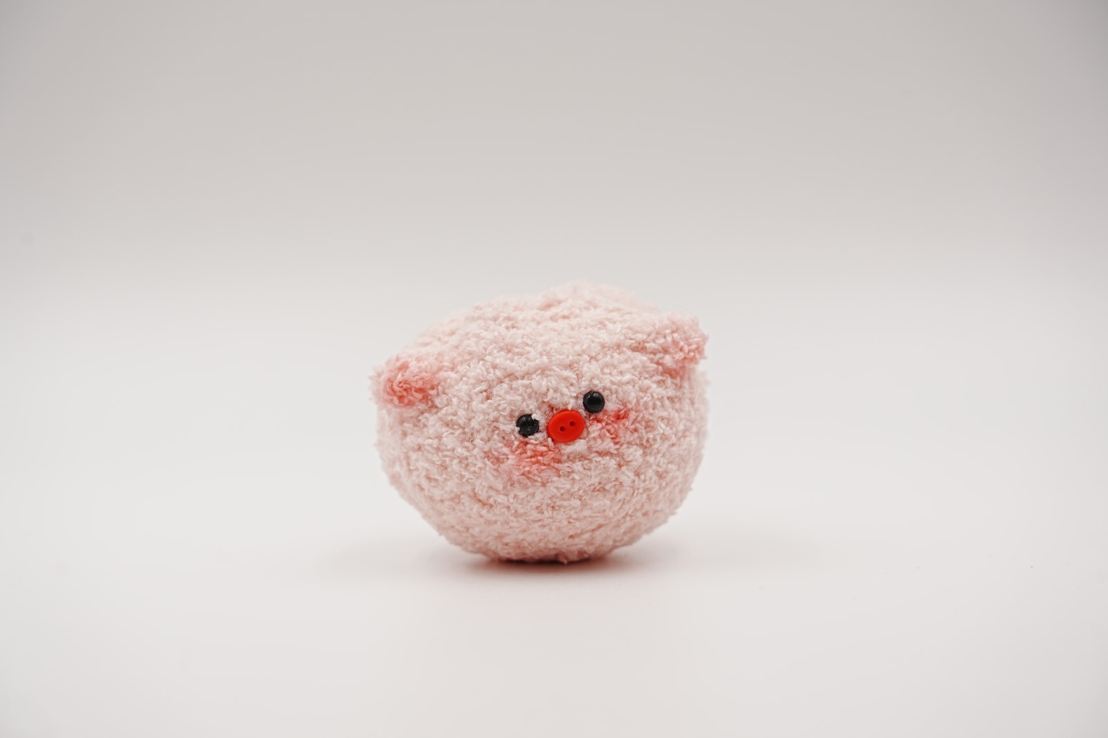 crochet-pig-014 Squishy Bun Pig - Image 1