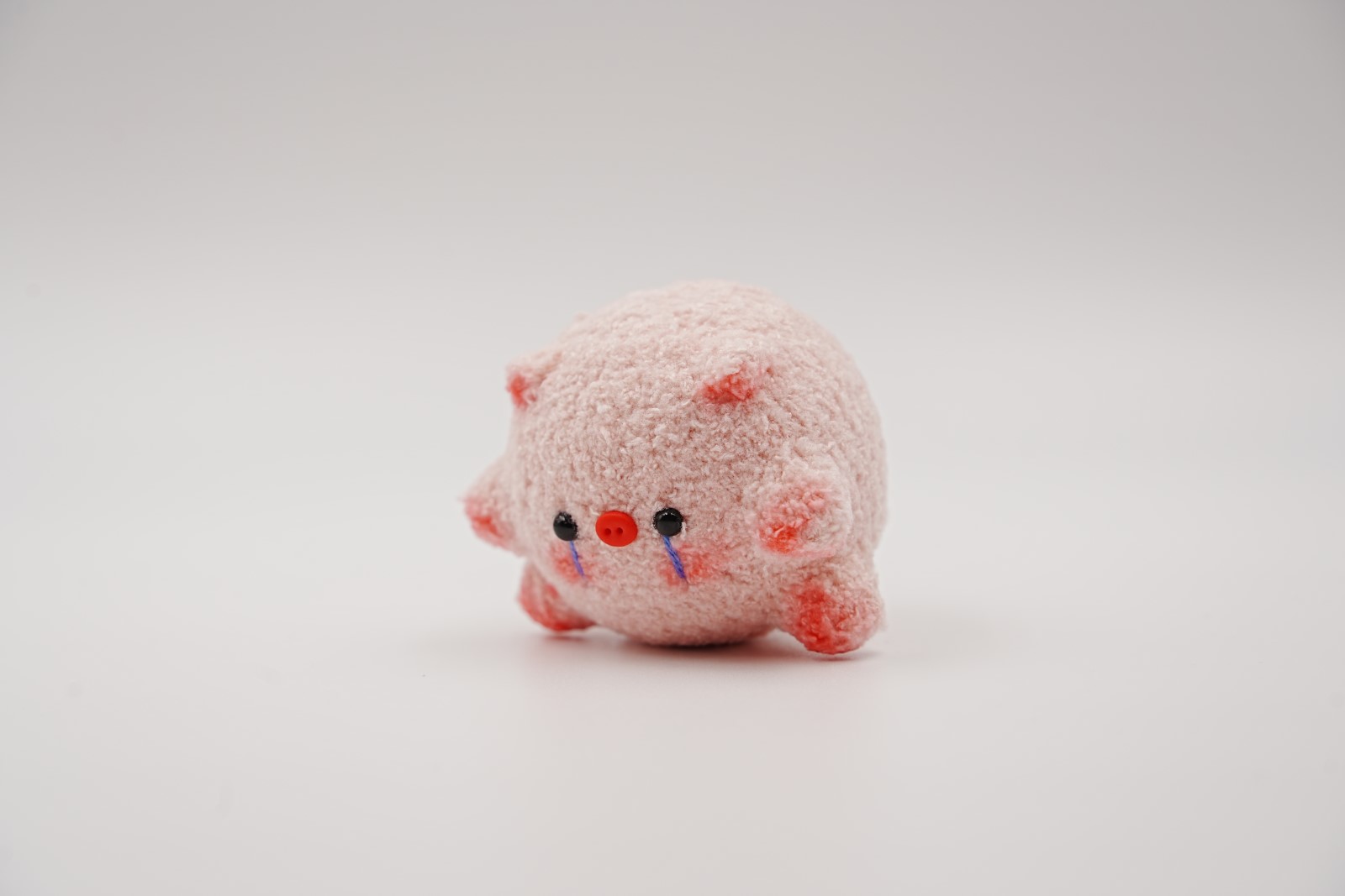 crochet-pig-033 Crying Pig Head - Image 1