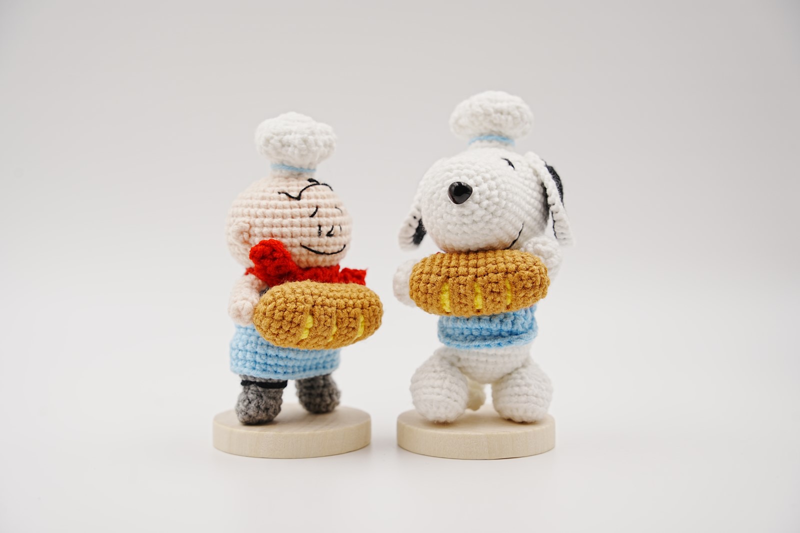 crochet-white-dog-001 Baker Friends Duo - Image 1