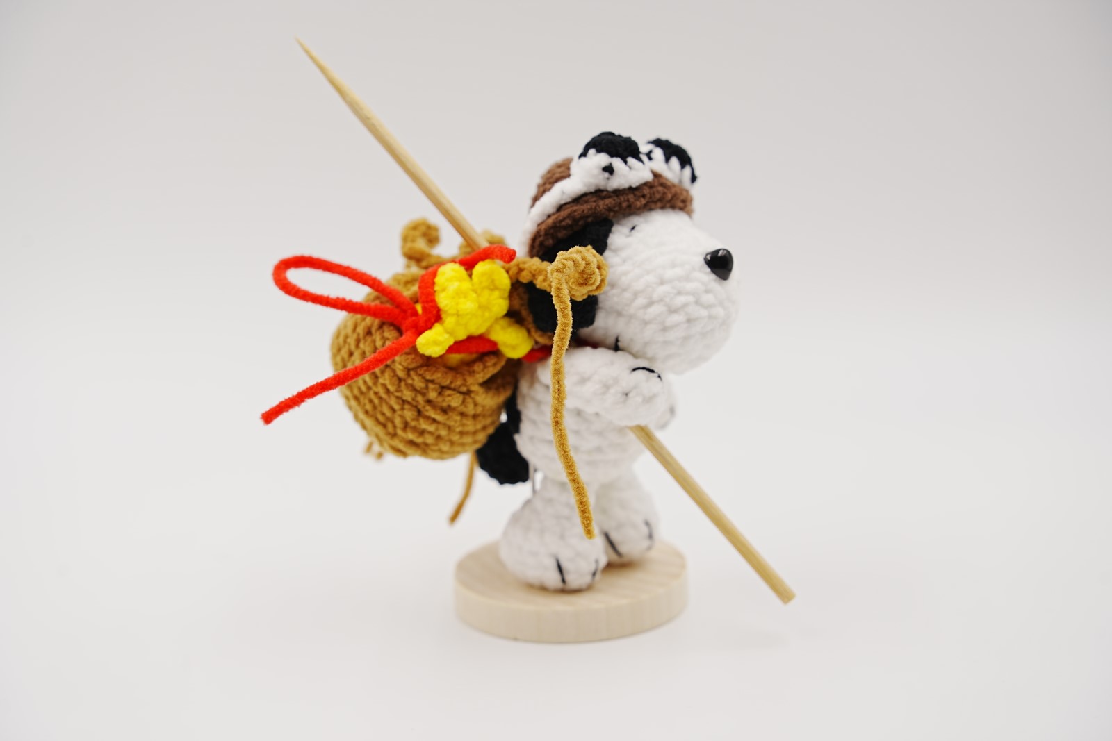 crochet-white-dog-034 Wanderer Friends - Image 1